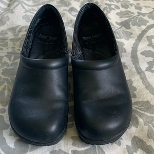 Nurse Mates Black leather clogs size 8